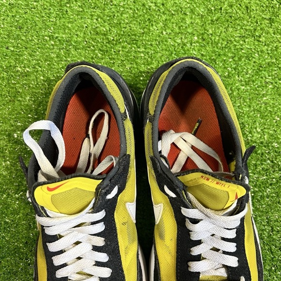 Youth Size 7 Nike Running Shoes Waffle Debut Yellow "go The Extra Smile" - Picture 11 of 12